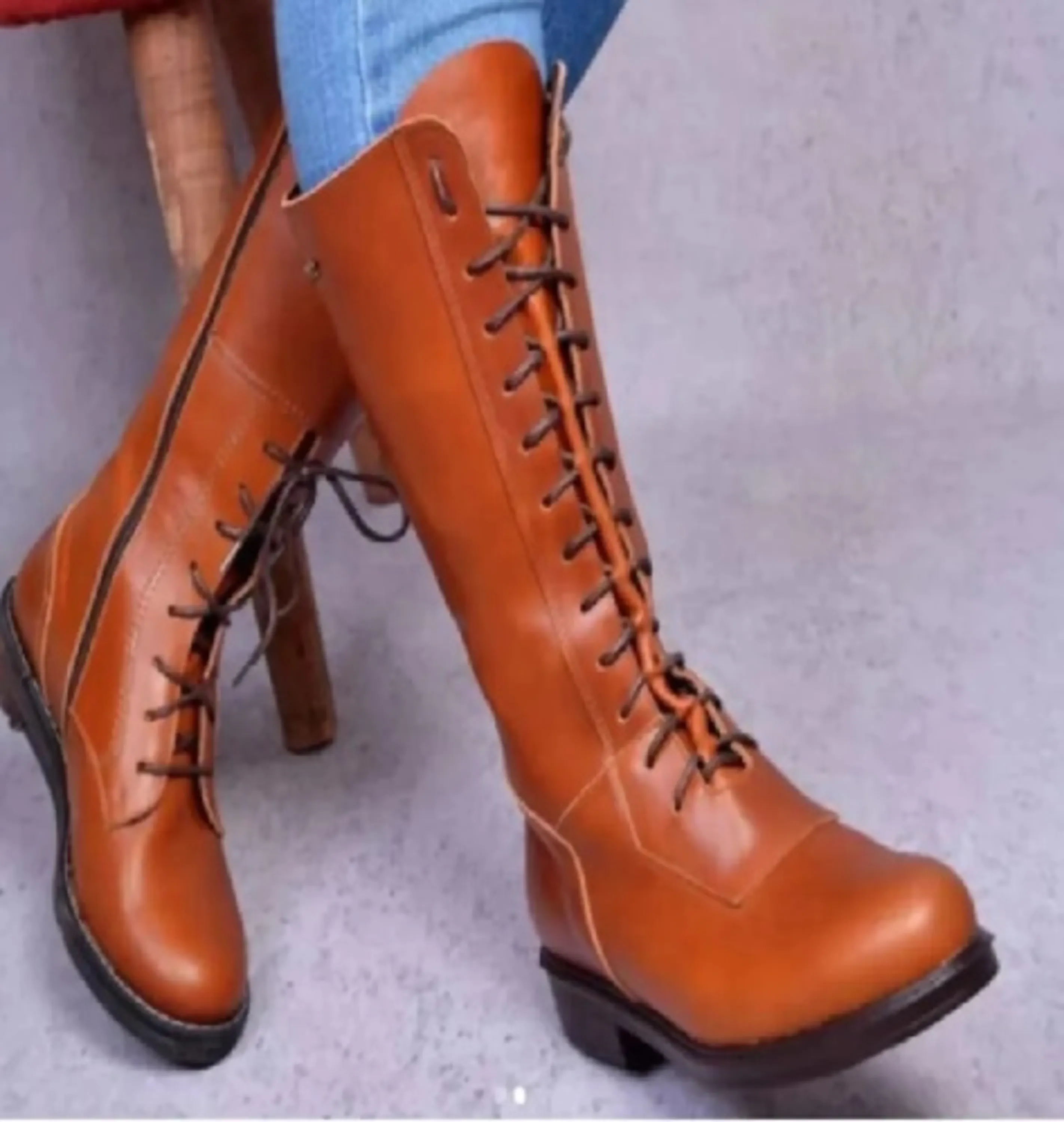 کفش بوت چرم زنانه مدل بلند بندی کفش بوت چرم زنانه مدل بلند بندی